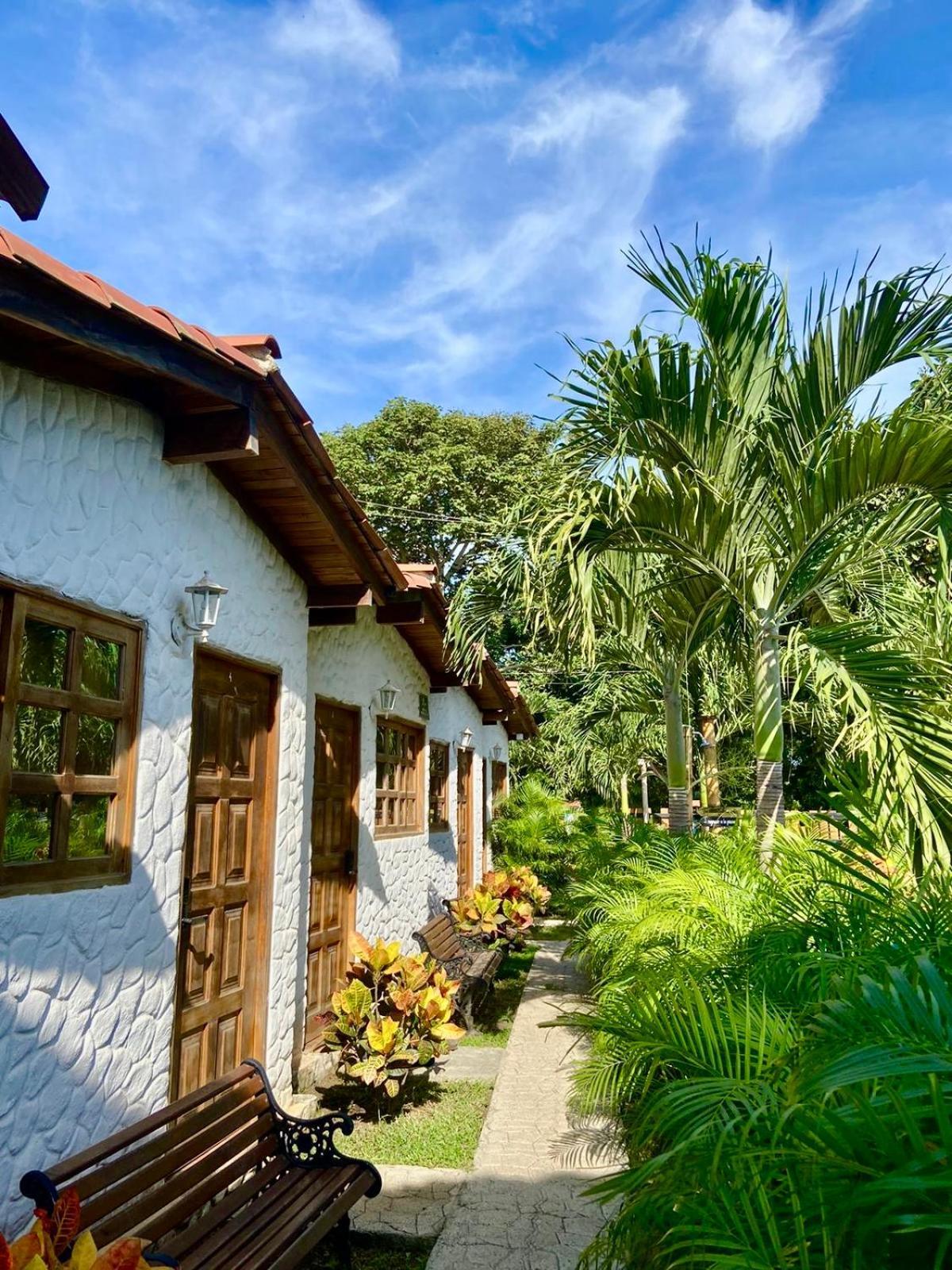 Palomino Sunrise Hotel Exterior foto