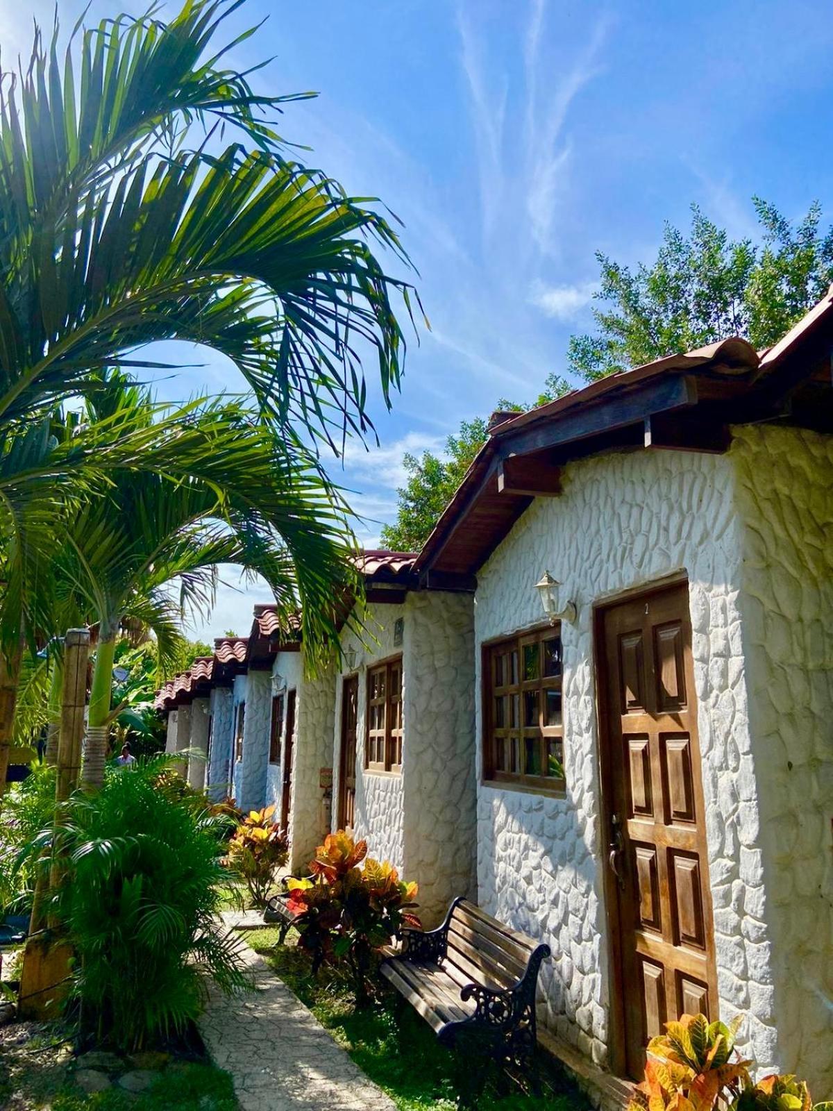 Palomino Sunrise Hotel Exterior foto